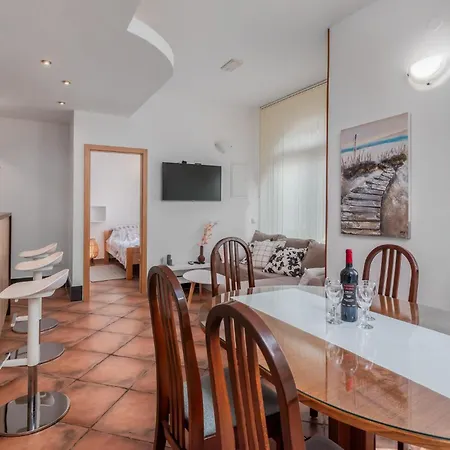 Apartmán Cozy In Jadranovo